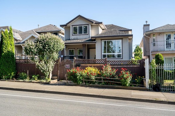 12538 64th Avenue, Surrey, BC V3W1W9 Photo 2