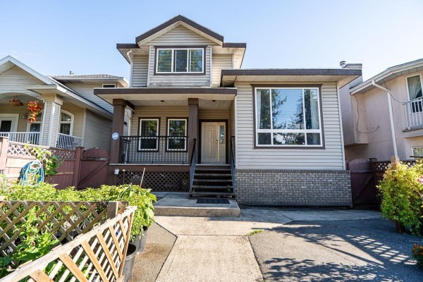 12538 64th Avenue, Surrey, BC V3W1W9 Photo 3