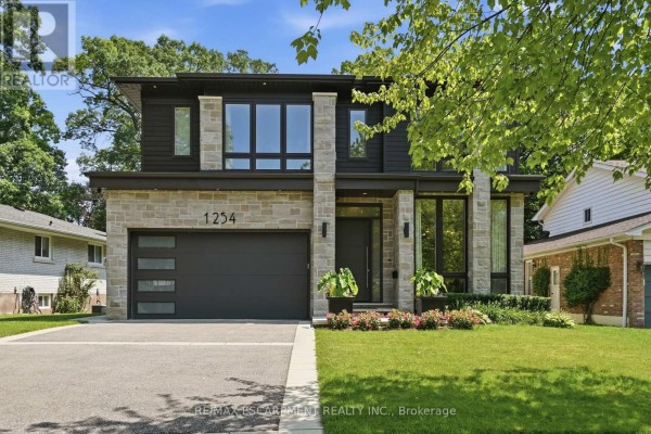 1254 Bramblewood Lane, Mississauga