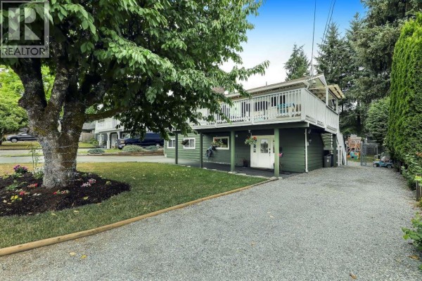 12547 Blackstock Street, Maple Ridge, BC V2X5N7 Photo 2