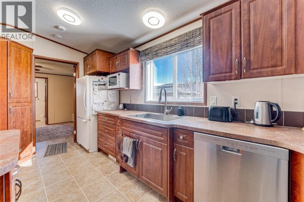 Living room - 12560 Westside Road Unit# 91, Vernon, BC V1H1S9 Photo 4