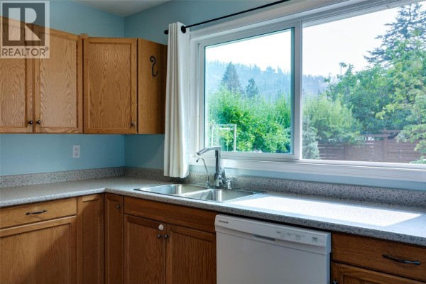 1257 Rio Drive, Kelowna, BC, photo 3