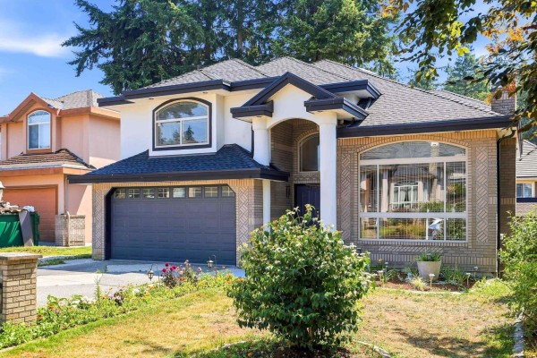 12580 60a Avenue, Surrey, BC V3X3L7 Photo 2
