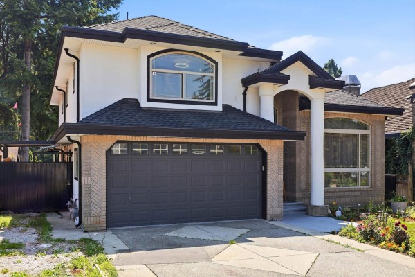 12580 60a Avenue, Surrey, BC V3X3L7 Photo 3