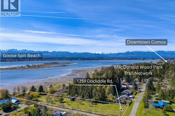 1259 Docliddle Rd, Comox, BC, photo 3