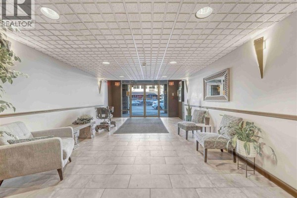 126 3440 W Broadway, Vancouver, BC, photo 3