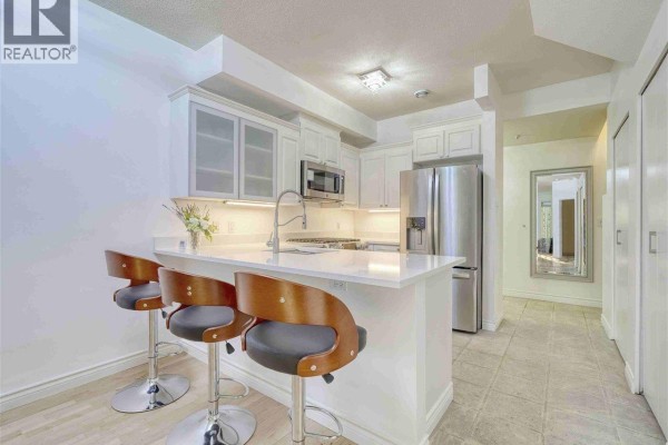 126 3440 W Broadway, Vancouver, BC V5G4L7 Photo 4