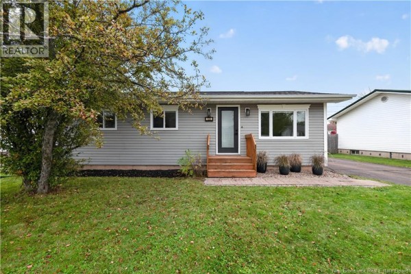 2pc Bathroom - 126 Barrieau Road, Moncton, NB E1G1J7 Photo 2