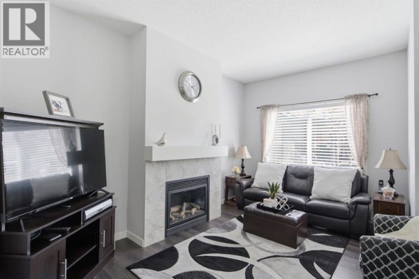 Dining room - 126 Copperpond Landing Se, Calgary, AB T2Z1G6 Photo 2