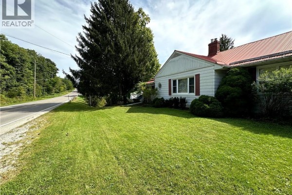 4pc Bathroom - 126 Decou Road, Simcoe, ON N3Y4K2 Photo 4