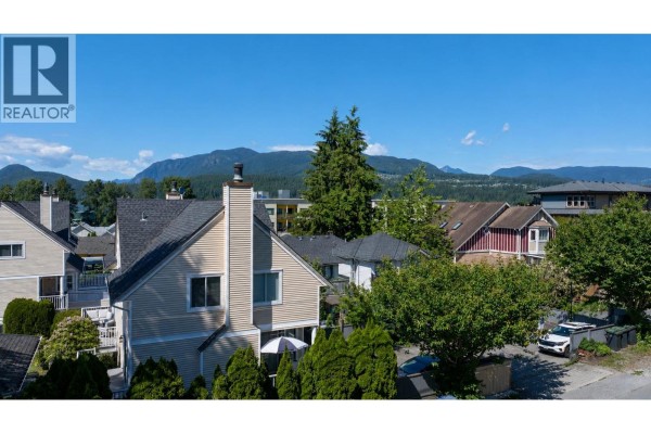 126 Elgin Street, Port Moody, BC V3H2M8 Photo 3