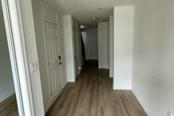 Great room - 126 Ennerdale Street, Barrie, ON L9J1A5 Photo 3