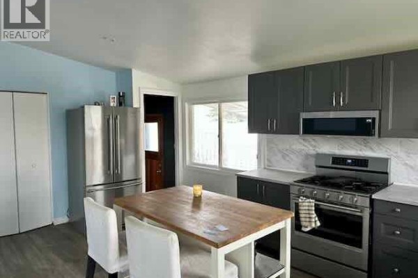 126 Lilacside Drive, Hamilton, ON, photo 2