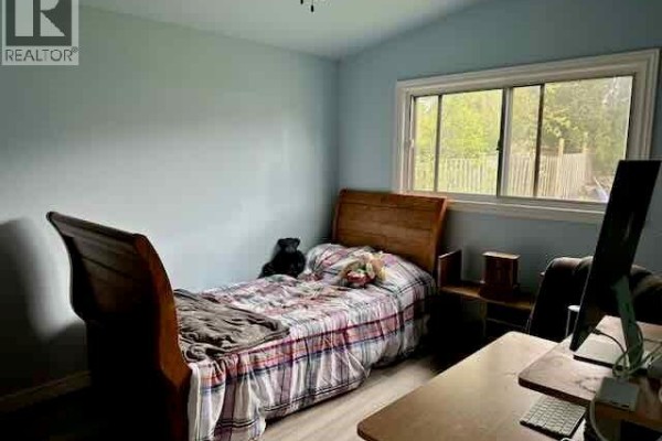 126 Lilacside Drive, Hamilton, ON, photo 3