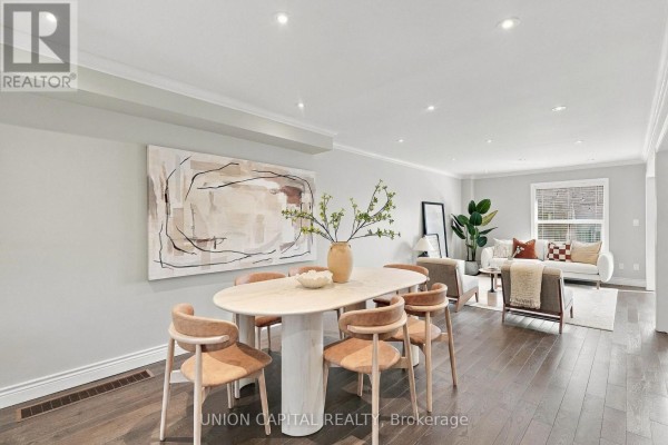Dining room - 126 Matteo David Drive, Richmond Hill, ON L4S2S6 Photo 2