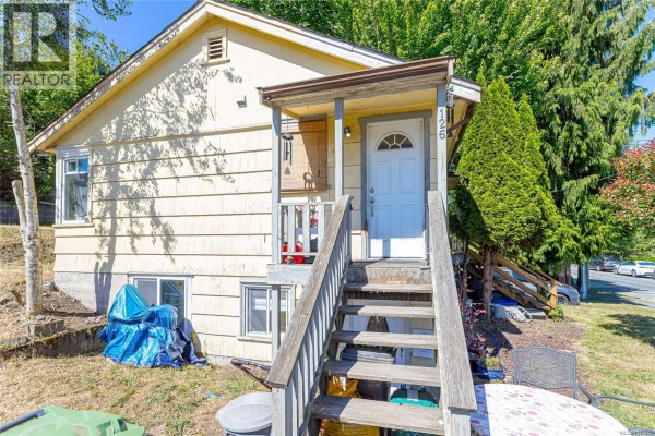 126 Queens Rd, Duncan, BC, photo 2