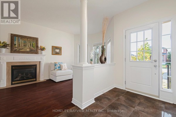 Family room - 126 Raymond Crescent, Barrie, ON L4N0X7 Photo 2