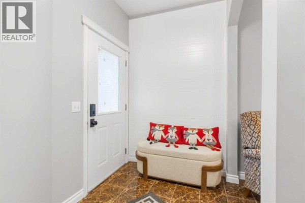 Office - 126 Saddlecrest Way Ne, Calgary, AB T3J5N2 Photo 4