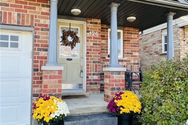 Recreation room - 126 Snowdrop Crescent, Kitchener, ON N2E4G7 Photo 3