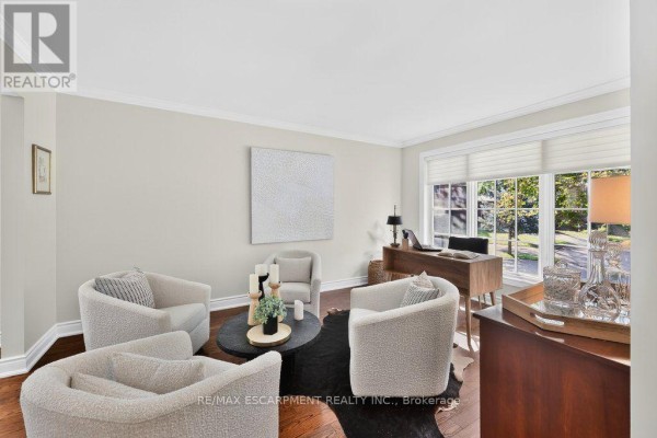 Bedroom 3 - 126 Wanita Road, Mississauga, ON L5G1B8 Photo 4