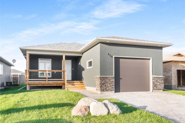 126 Woodridge Drive, Beausejour