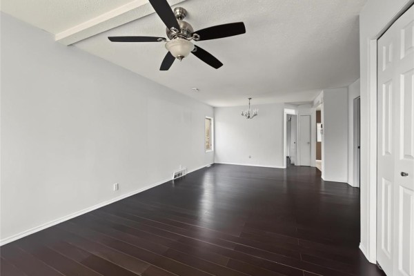 1260 8th Street, Brandon, MB R7A3Z2 Photo 3