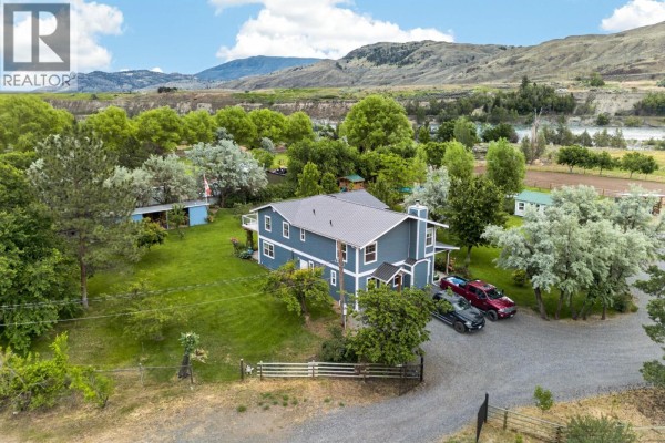 1260 Thompson Court, Kamloops, BC, photo 3