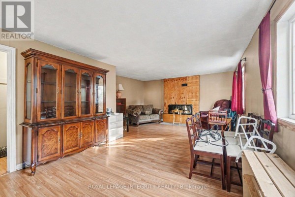 Foyer - 1261 Rodney Lane, North Dundas, ON K0C2K0 Photo 5