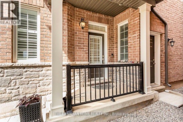 1261 Rose Way, Milton, ON L9E1M1 Photo 3