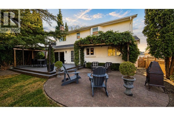 12612 215 Street, Maple Ridge, BC V4R2H3 Photo 2