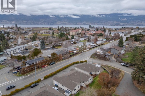 Primary Bedroom - 12612 Giants Head Road Unit# 3, Summerland, BC V0H1Z7 Photo 4