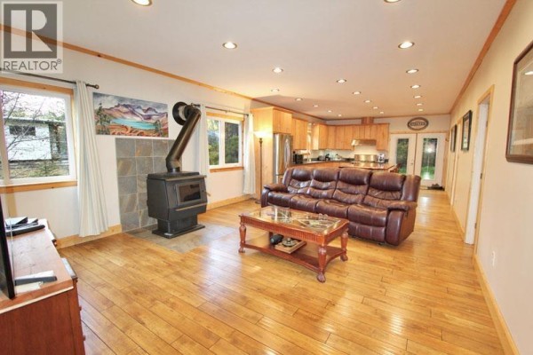 Laundry room - 1262 Williams Street, Masset, BC V0T1M0 Photo 5