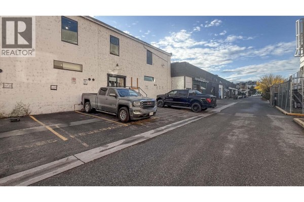Commercial for rent at 1264 Ellis Street Unit# B, Kelowna, BC - MLS® POq9ql