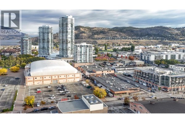 1264 Ellis Street Unit# B, Kelowna, BC, photo 2