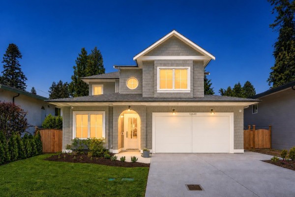 12641 15 Avenue, Surrey, BC V4A1K2 Photo 2