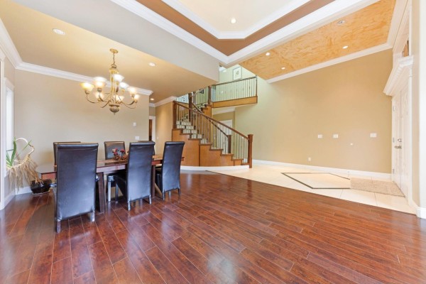 12646 60a Avenue, Surrey, BC V3X0A7 Photo 5