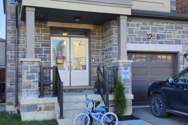 1266 Kovachik Boulevard, Milton