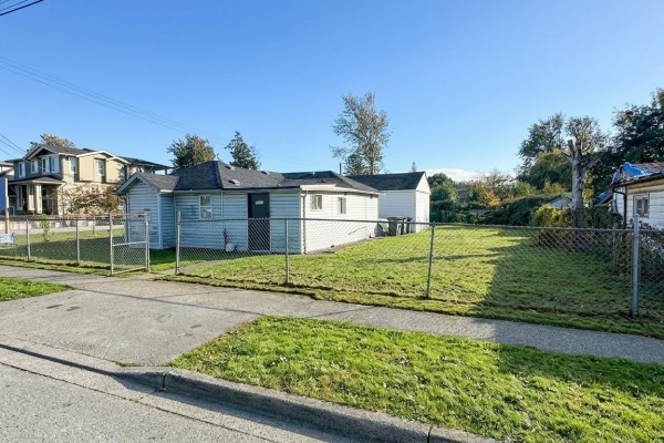 12666 114 Avenue, Surrey