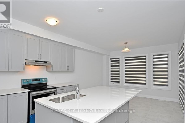 1267 Upper Thames Drive, Woodstock, ON N4T0M9 Photo 2