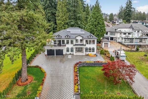 12673 54 Avenue, Surrey, BC V3X3C1 Photo 2