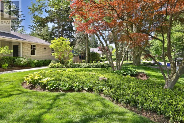 1268 Hillhurst Road, Oakville, ON, photo 3
