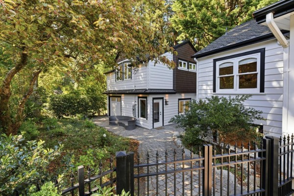 12682 Crescent Road, Surrey, BC V4A2V5 Photo 2