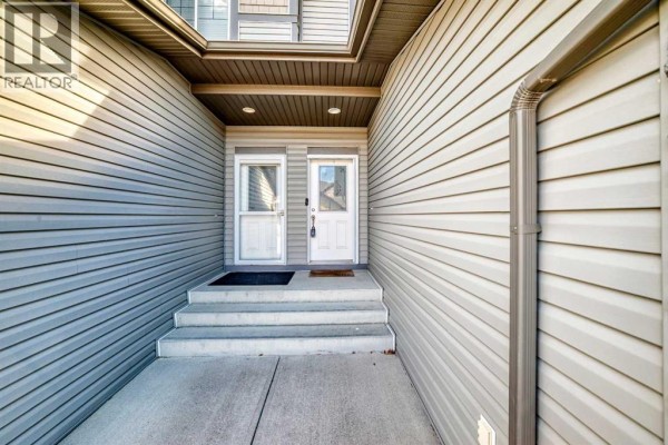 2pc Bathroom - 127, 100 Coopers Common Sw, Airdrie, AB T4B3C7 Photo 2
