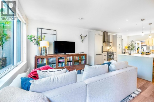 127 525 E 2nd Street, North Vancouver, BC V7L1E1 Photo 4