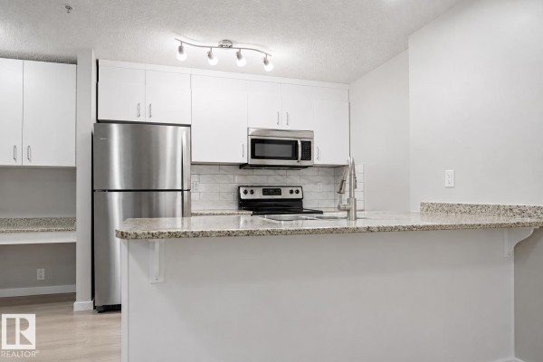 Dining room - #127 5515 7 Av Sw, Edmonton, AB T6X2A8 Photo 2