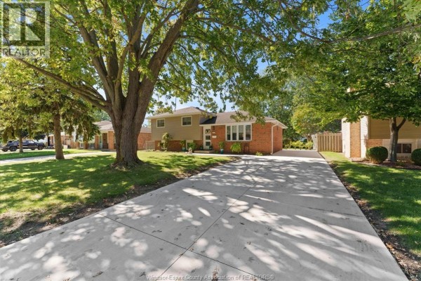 Storage - 127 Boardwalk Avenue, Amherstburg, ON N9V3C7 Photo 3