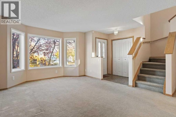 Kitchen - 127 Erin Meadow Crescent Se, Calgary, AB T2B3L4 Photo 4