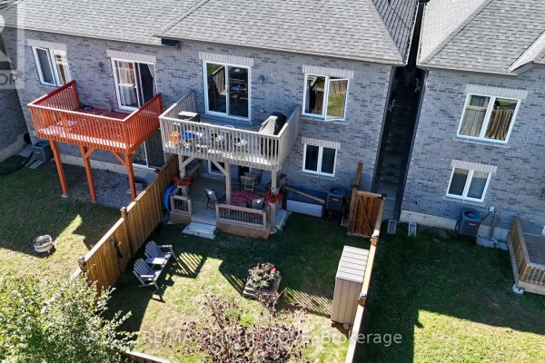 Great room - 127 Isabella Drive, Orillia, ON L0K8K7 Photo 5