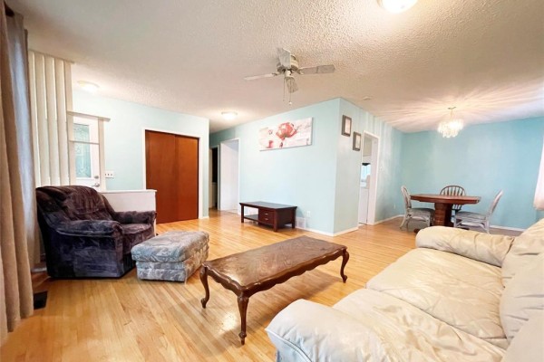 Primary Bedroom - 127 Laval Drive, Winnipeg, MB R3T2X9 Photo 4