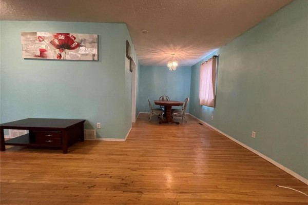 Bedroom - 127 Laval Drive, Winnipeg, MB R3T2X9 Photo 5
